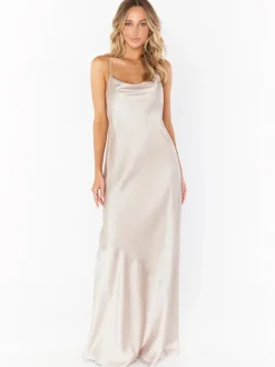 Robe de demoiselle d'honneur fourreau longueur au sol dos nu robe de bal en tissu satiné