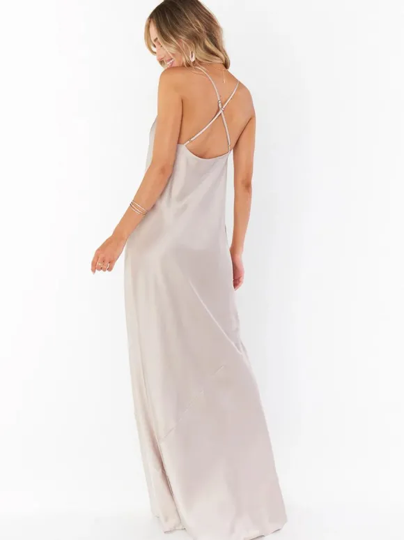 Robe de demoiselle d'honneur fourreau longueur au sol dos nu robe de bal en tissu satiné