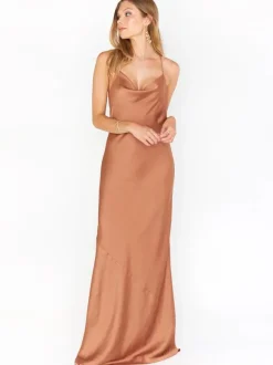 Robe de demoiselle d'honneur fourreau longueur au sol dos nu robe de bal en tissu satiné