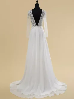 Robe de mariée bohème simple en dentelle col en V manches longues fermeture éclair dans le dos traîne courte