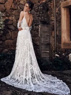 Robe de mariée bohémienne ivoire en dentelle à bretelle décolleté à traîne Robe de mariage