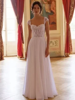 Robe de mariée civile trapèze décolleté c艙ur sans manches en dentelle style bohème