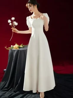Robe de mariée courte  col carré  manches courtes  ligne a  longueur thé  personnalisation gratuite