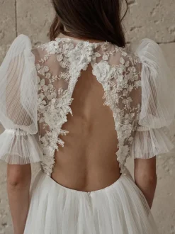 Robe de mariée courte col rond manche courte dos nu Robe de mariage civil