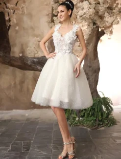 Robe de mariée courte robe de mariage tissu de pailletes décoré des fleur col v dos nu au genou