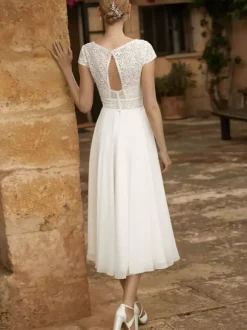 Robe de mariée courte robe de mariage civil col V manche courte boutonné sur dos