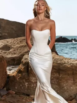 Robe de mariée deux pièces taille basque corset tissu satiné décolleté en c艙ur gaine avec traîne sans bretelles à lacets sans manches longue 20 cm ivoire