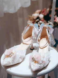 Robe de mariée Lolita Chaussures Lolita Fleurs roses Volants en dentelle Bout pointu Escarpins Lolita en satin