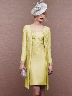 Robe de mariée pour mère col bijou manches longues ligne a dentelle robes courtes d'invitées de mariage