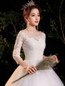 Robe de mariée princesse robe de mariage demi manhce à grande traîne laçage sur dos