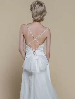 Robe de mariée simple fourreau col en V sans manches n艙uds 30 cm robes de mariée