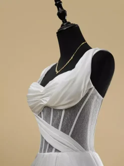 Robe de mariée simple robe de bal décolleté en c艙ur sans manches découpe 20 cm