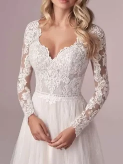 Robe de mariée simple robe de mariage en dentelle col V manche longue transparente décolleté à traîne