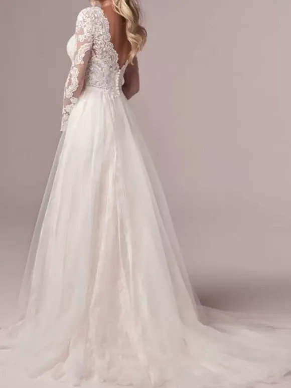 Robe de mariée simple robe de mariage en dentelle col V manche longue transparente décolleté à traîne