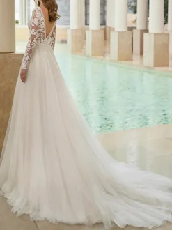 Robe de Mariée Simple Robe de mariée dentelle Ivoire manches longues col rond en tulle