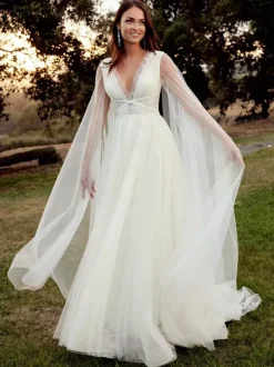 Robe de mariée simple trapèze  col en V  sans manches  ceinture  robes de mariée