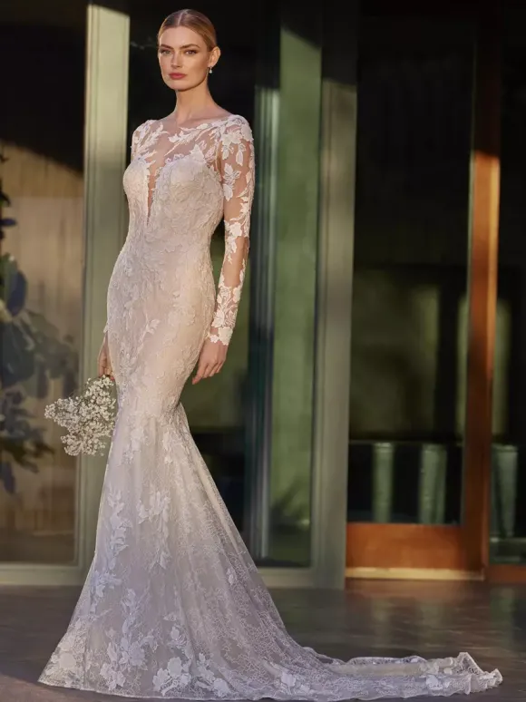 Robe de mariée sirène décolleté illusion manches longues taille naturelle dentelle avec traîne