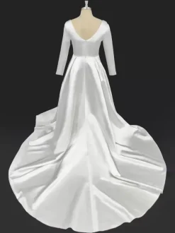 Robe de mariée vintage col carré manche longue à traîne