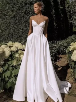 Robe de mariée vintage coupe trapèze décolleté en A sans manches plissée robe de mariée simple