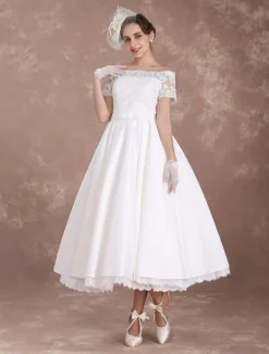 Robe de Mariée Vintage Courte Robe de mariée A-ligne Tissu de satin en dentelle avec soutien-gorge et doublure manches courtes