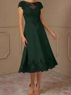 Robe de mère de la mariée en dentelle avec manches cape et ornements en dentelle robe de soirée de mariage longueur thé