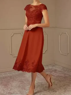 Robe de mère de la mariée en dentelle avec manches cape et ornements en dentelle robe de soirée de mariage longueur thé