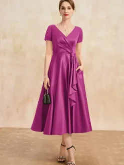 Robe de mère plissée col en v manches courtes ligne a robes d'invitées pour mariage