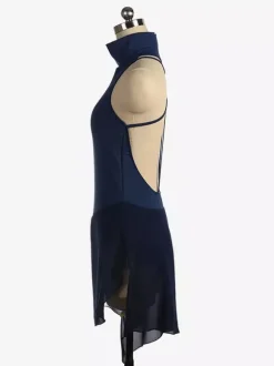 Robe de patinage bordeaux à col montant sans manches dos nu et bretelles croisées