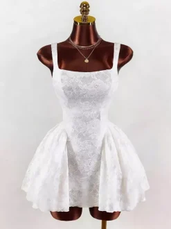 Robe de soirée blanche sans manches à col carré et dos nu