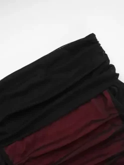 Robe de soirée bordeaux à manches longues et épaules dénudées