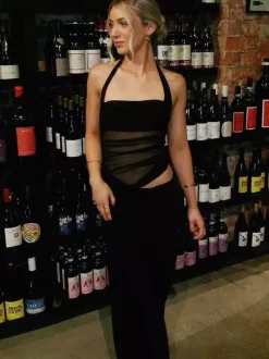 Robe de soirée longue marron café dos nu plissée sans manches style semi-formel
