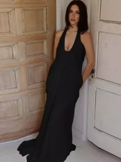 Robe de soirée longue plissée à décolleté plongeant et dos nu style fluide dos nu