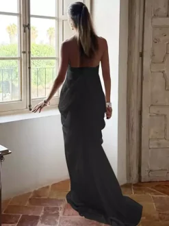 Robe de soirée longue plissée à décolleté plongeant et dos nu style fluide dos nu