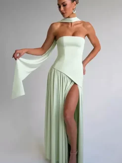 Robe de soirée maxi asymétrique sans bretelles avec foulard pour femme 2026
