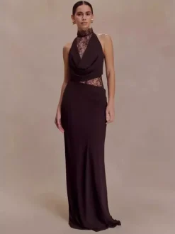 Robe de soirée maxi bordeaux en dentelle cintrée robe classique semi-formelle