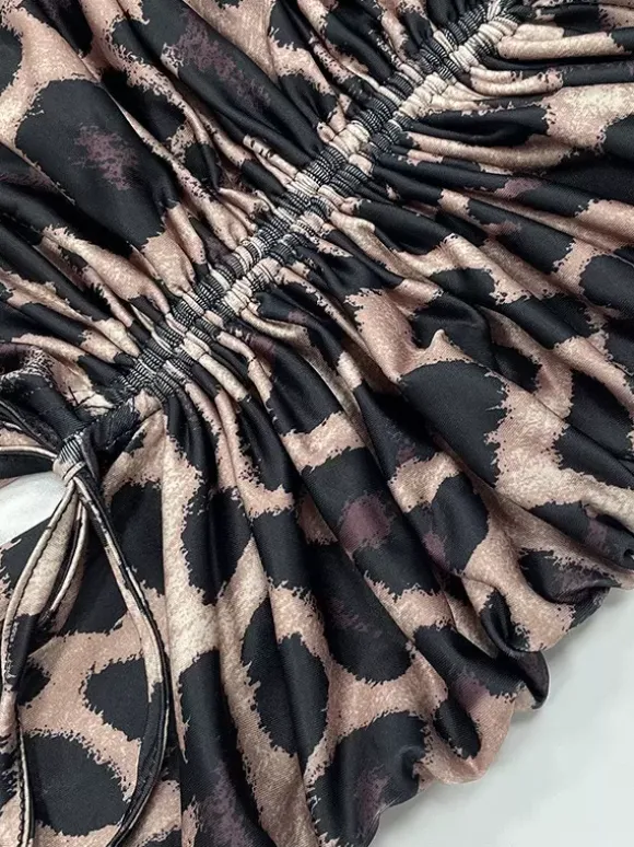 Robe de soirée maxi léopard à bretelles et col plissé sans manches élégante et semi-formelle