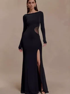Robe de soirée maxi moulante à manches longues fente haute et découpes latérales en résille collection 2026