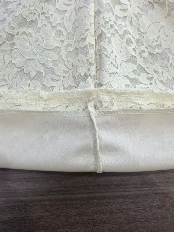 Robe de soirée mini moulante à manches longues et épaules dénudées en dentelle florale pour femme 2026