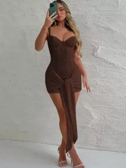 Robe de soirée mini noire à bretelles col en dentelle sans manches et dos nu style décontracté/semi-formel