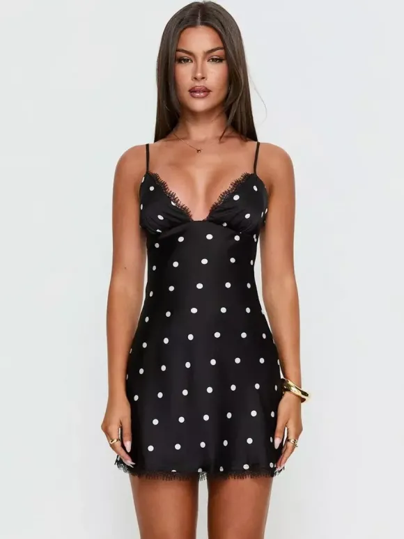 Robe de soirée noire à pois sans manches à bretelles robe d'été