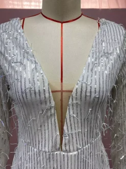 Robe de soirée pour femme col V sequins chics manches longues dos nu argentée sexy