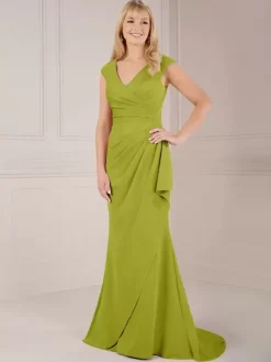 Robe de soirée pour mère de la mariée col en V sans manches robe de bal plissée avec traîne robes d'invitées de mariage
