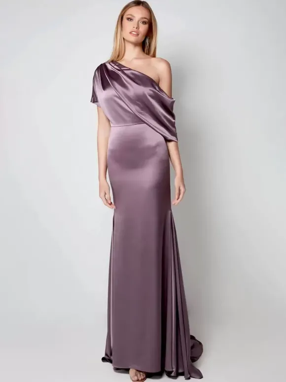 Robe de soirée pour mère de la mariée asymétrique épaule dénudée manches courtes robes d'invitées trapèze pour mariage
