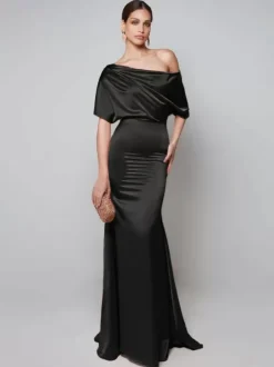 Robe de soirée pour mère de la mariée asymétrique épaule dénudée manches courtes robes d'invitées trapèze pour mariage