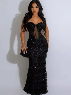Robe de soirée rouge à bretelles col à sequins sans manches épaules dénudées chic et semi-formelle
