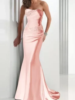 Robe de soirée sirène en tissu satiné col en c艙ur avec traîne plissée robes de soirée sociale
