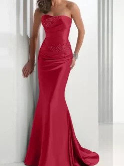 Robe de soirée sirène en tissu satiné col en c艙ur avec traîne plissée robes de soirée sociale