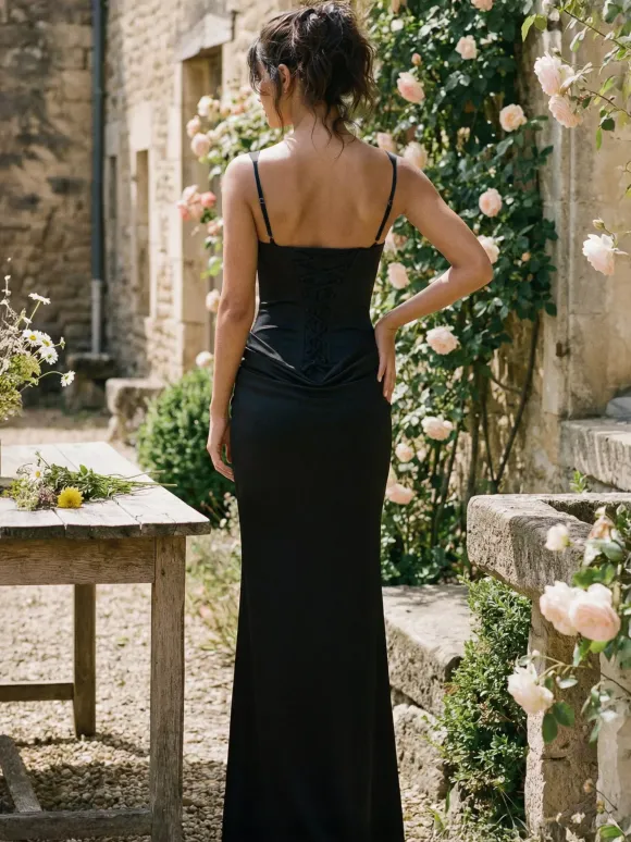 Robe de soirée sirène maxi moulante à col carré et dos lacé froncé pour femme 2026