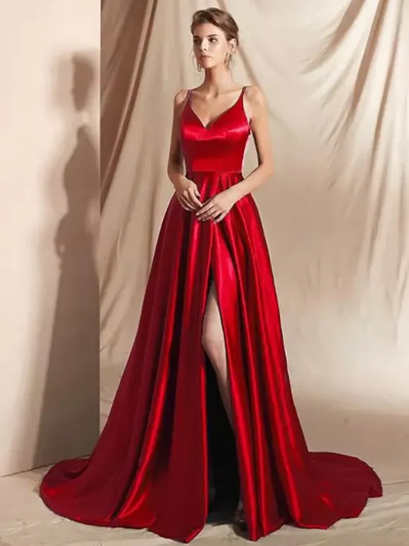 Robe de soirée trapèze en satin à col en V et traîne fendue sur le devant idéale pour les fêtes.