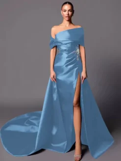 Robe de soirée trapèze à épaules dénudées avec traîne sans manches à lacets en tissu satiné plissé Robes de concours sociales